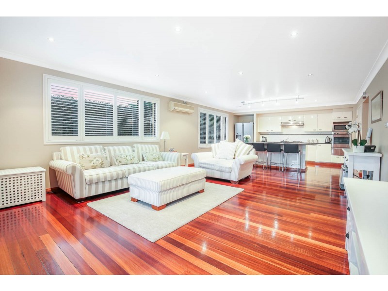 15 Highfield Place, Beaumont Hills NSW 2155