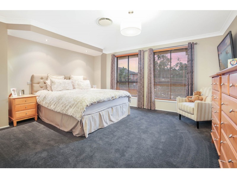 15 Highfield Place, Beaumont Hills NSW 2155