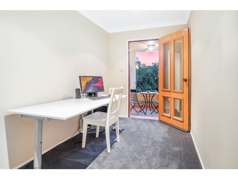 15 Highfield Place, Beaumont Hills NSW 2155