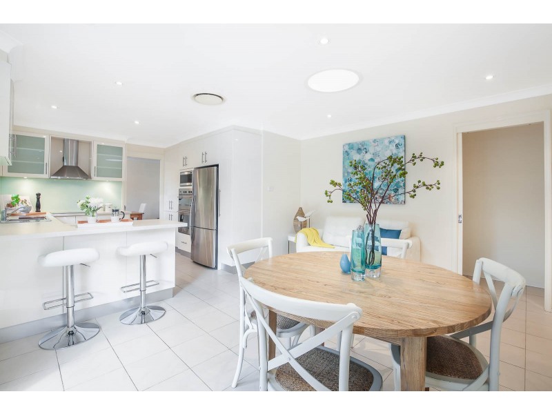 73 Thompson Crescent, Glenwood NSW 2768