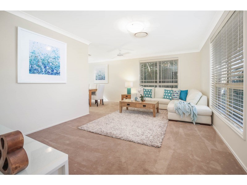 73 Thompson Crescent, Glenwood NSW 2768