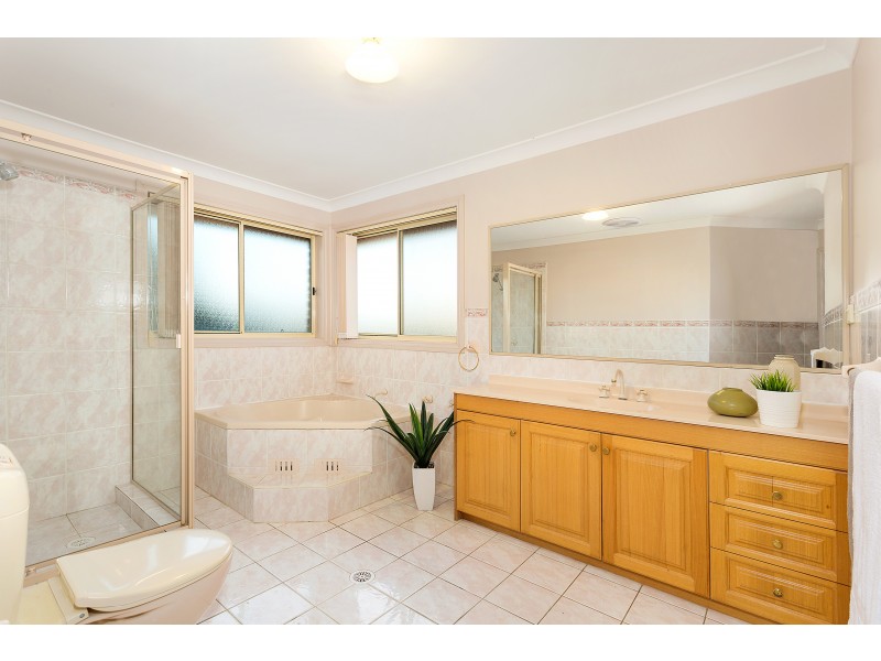 16 Tellicherry Circuit, Beaumont Hills NSW 2155