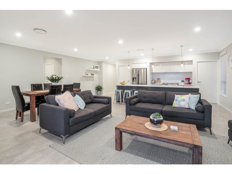 26 Centennial Drive, The Ponds NSW 2769