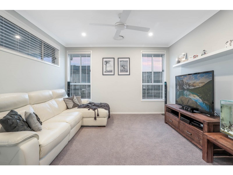 26 Centennial Drive, The Ponds NSW 2769