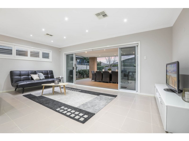 62 Waterfall Boulevard, The Ponds NSW 2769