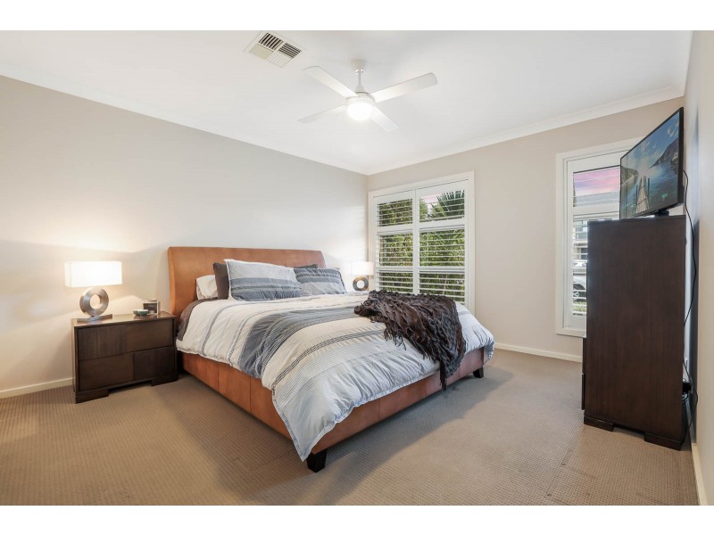 62 Waterfall Boulevard, The Ponds NSW 2769