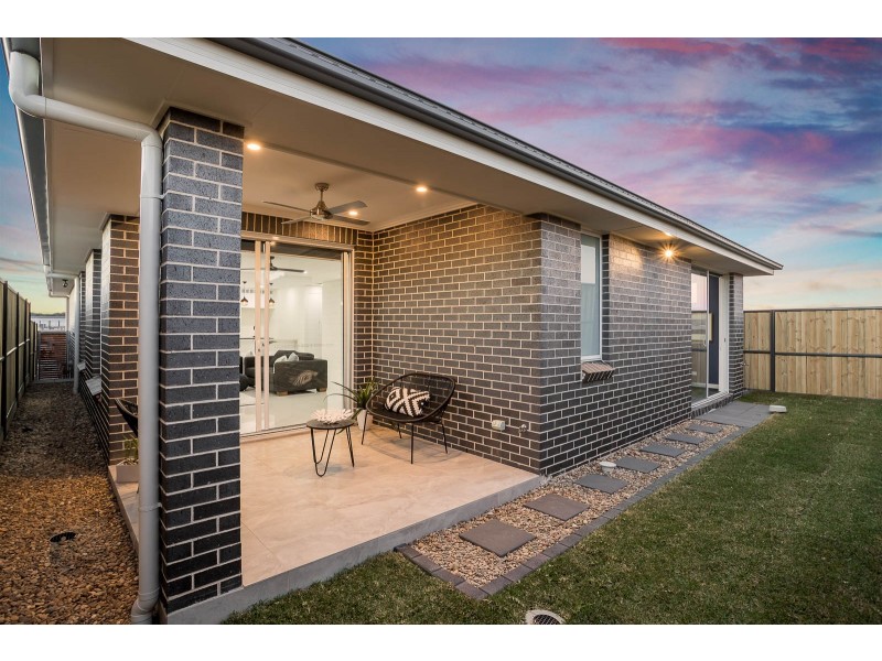 5 Binjie Street, The Ponds NSW 2769