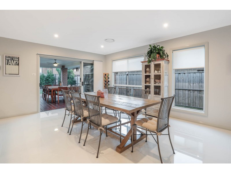 47 Waterfall Boulevard, The Ponds NSW 2769