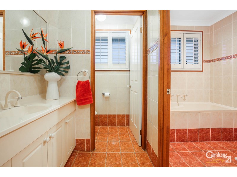 129 Brampton Drive, Beaumont Hills NSW 2155