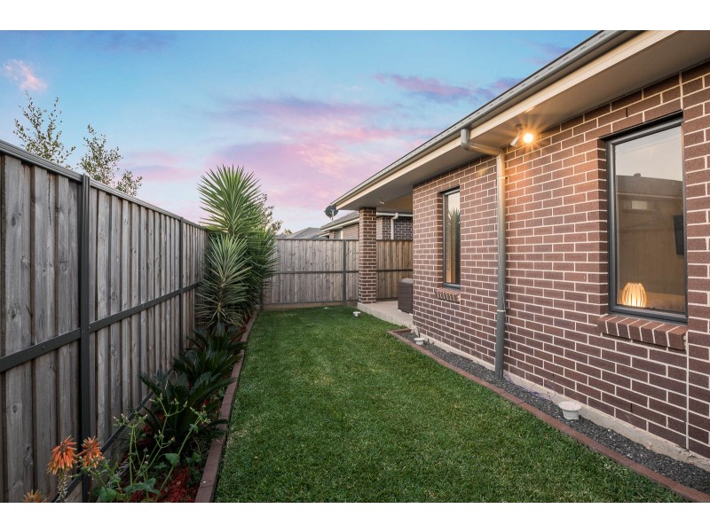 19 Fairfax Street, The Ponds NSW 2769