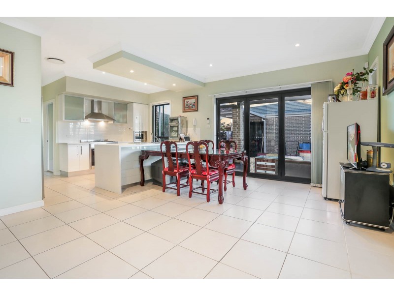 8 Lilypad Avenue, The Ponds NSW 2769