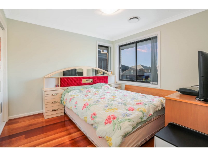 8 Lilypad Avenue, The Ponds NSW 2769