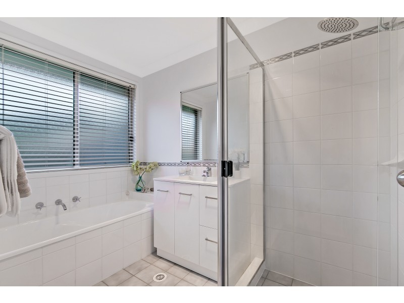34 Comet Circuit, Beaumont Hills NSW 2155