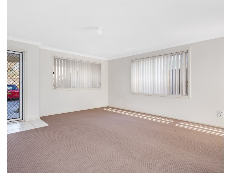 3/6 Golden Grove Avenue, Kellyville NSW 2155