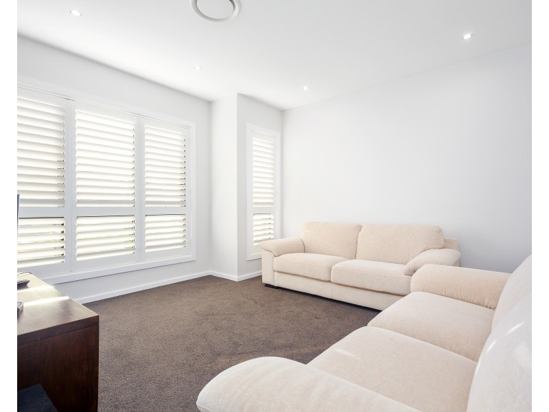 66 Waterfall Boulevard, The Ponds NSW 2769