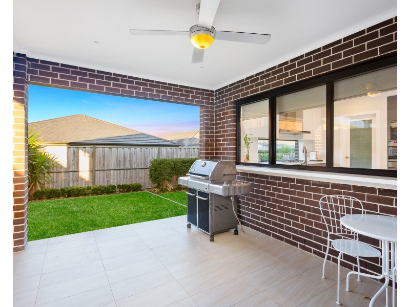 66 Waterfall Boulevard, The Ponds NSW 2769