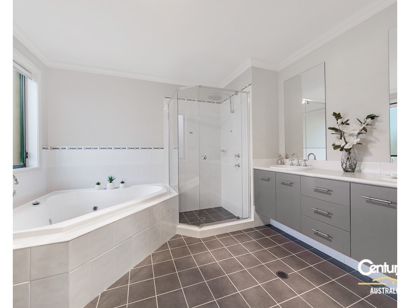 8 Hope Place, Beaumont Hills NSW 2155