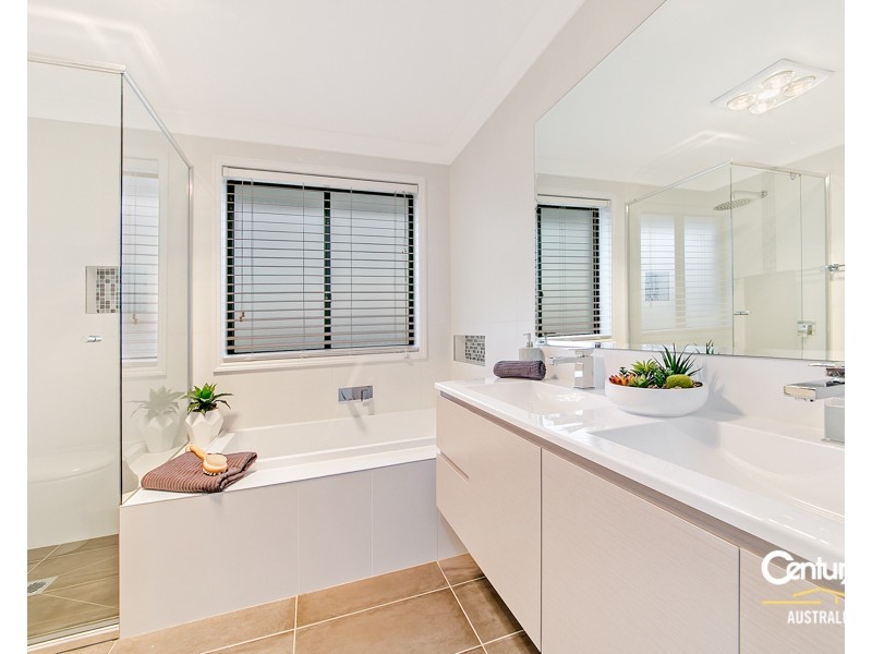 13 Beaumont Drive, Beaumont Hills NSW 2155