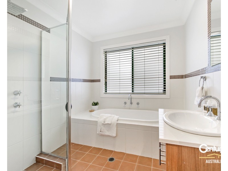 28 Rebellion Circuit, Beaumont Hills NSW 2155