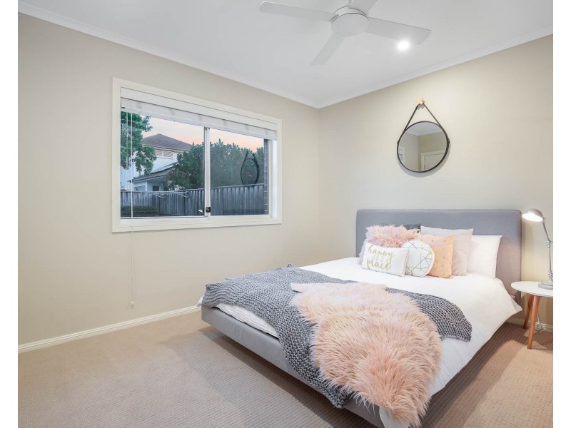 27 Levy Crescent, The Ponds NSW 2769