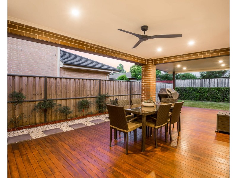 27 Levy Crescent, The Ponds NSW 2769