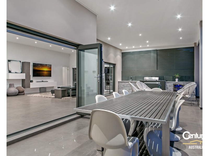 11 Tamborine Drive, Beaumont Hills NSW 2155