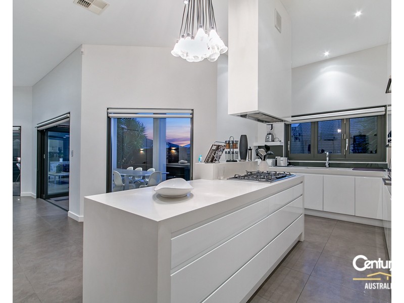 11 Tamborine Drive, Beaumont Hills NSW 2155