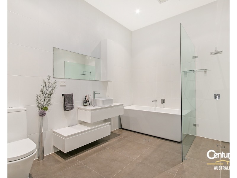 11 Tamborine Drive, Beaumont Hills NSW 2155