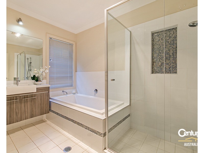 8 Rosebrook Avenue, The Ponds NSW 2769