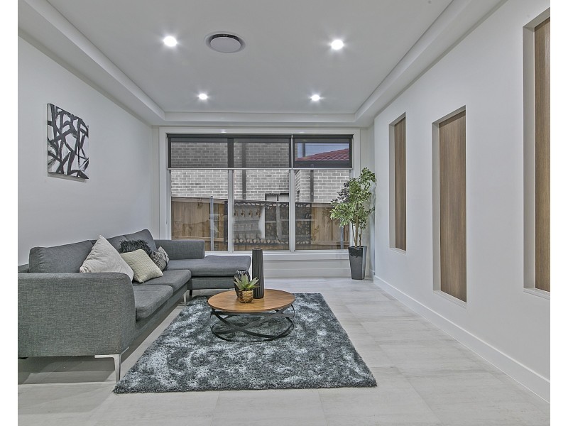 52 Springbrook Boulevard, Kellyville NSW 2155