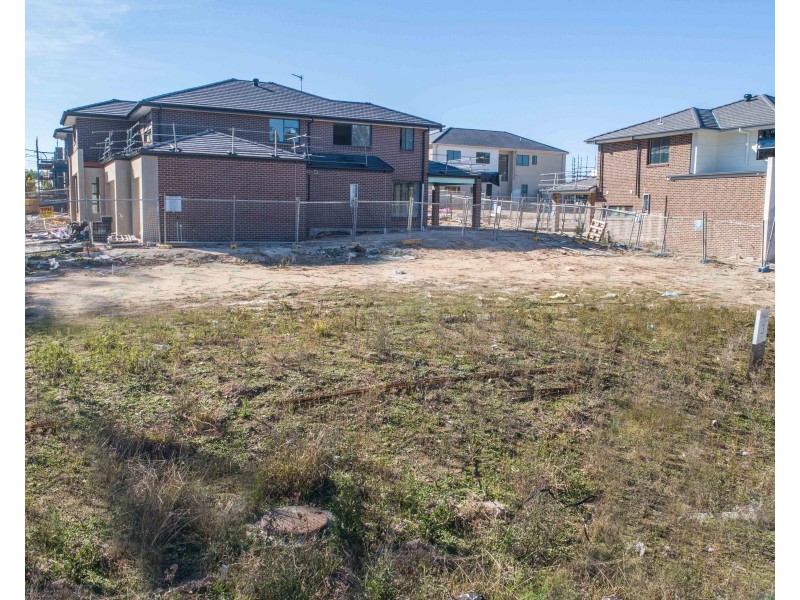 11 Dahlia Circuit, Kellyville NSW 2155