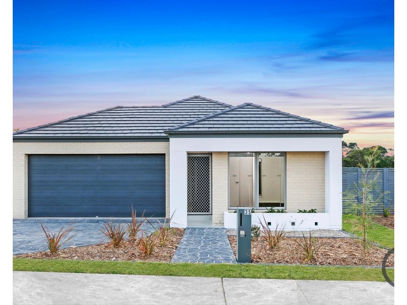 35 Neyland Circuit, Kellyville NSW 2155