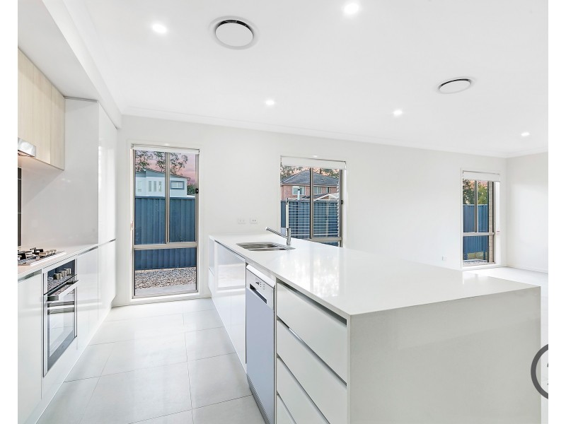 35 Neyland Circuit, Kellyville NSW 2155