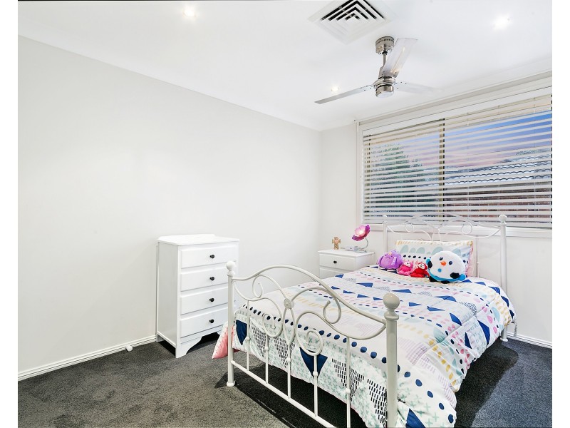 2 Hyatt Close, Rouse Hill NSW 2155