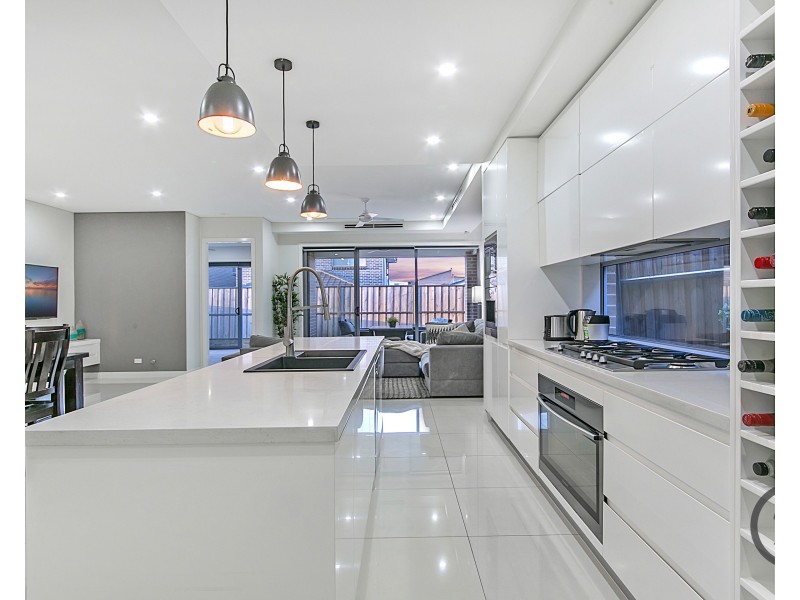 12 Hazelbrook Street, The Ponds NSW 2769