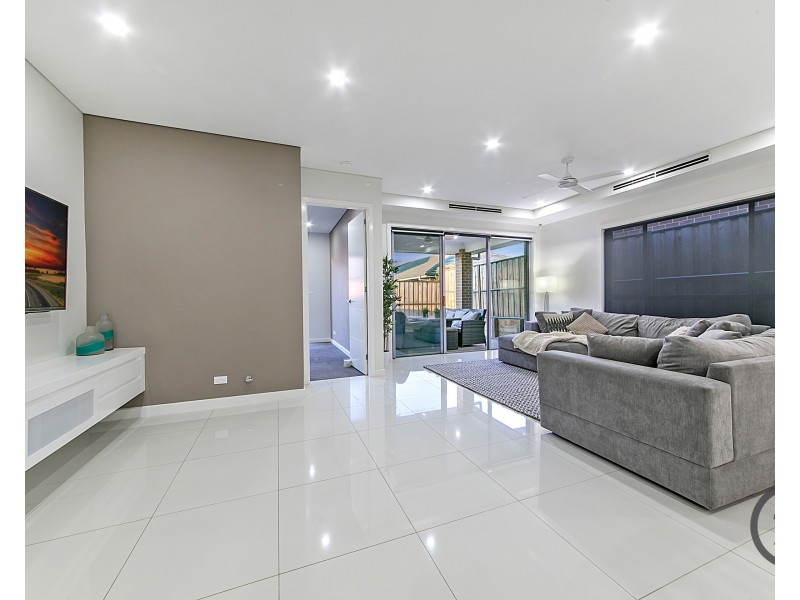 12 Hazelbrook Street, The Ponds NSW 2769