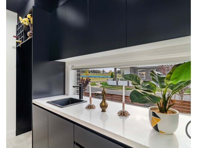 28 Bloomsdale Circuit, Box Hill NSW 2765