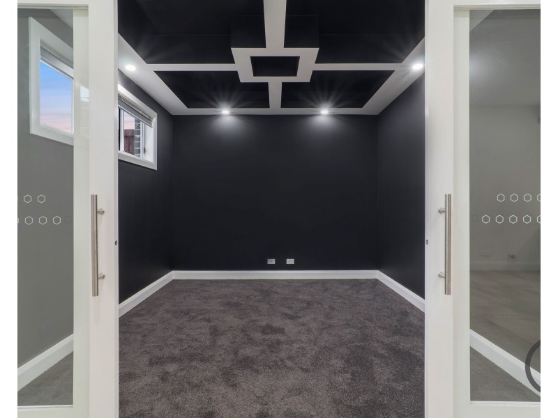 28 Bloomsdale Circuit, Box Hill NSW 2765