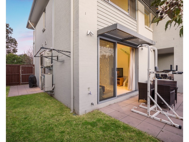 34 Caddies Boulevard, Rouse Hill NSW 2155