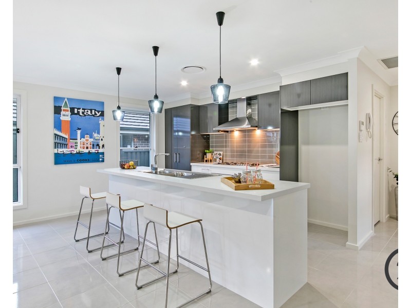 6 Roland Garros Crescent, Kellyville NSW 2155