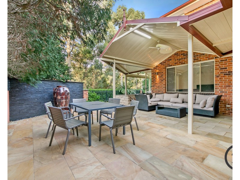 1 Highfield Place, Beaumont Hills NSW 2155