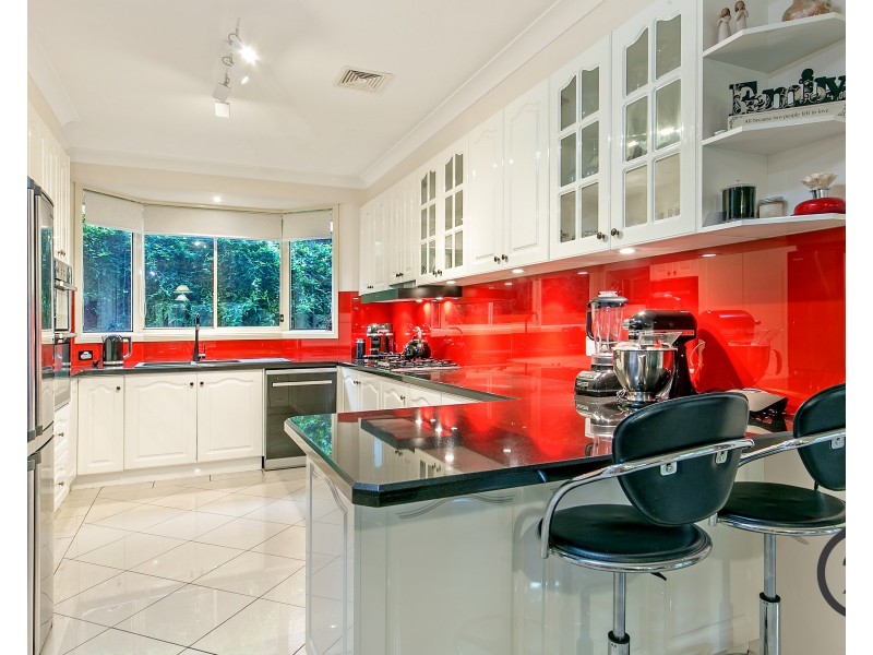 1 Highfield Place, Beaumont Hills NSW 2155