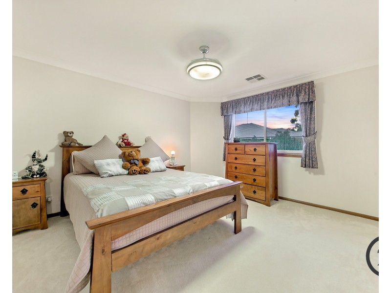 1 Highfield Place, Beaumont Hills NSW 2155
