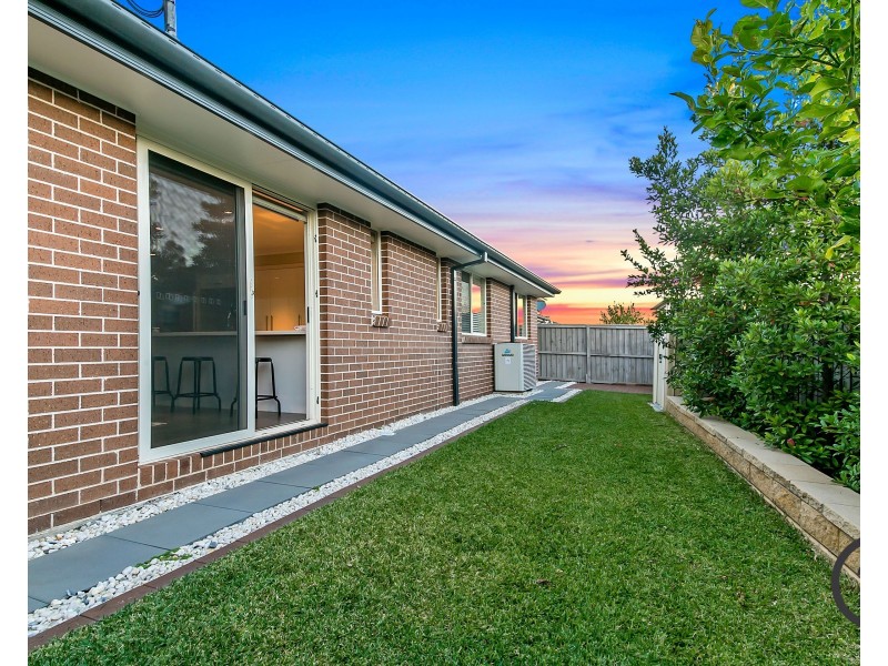 7 Hadley Circuit, Beaumont Hills NSW 2155