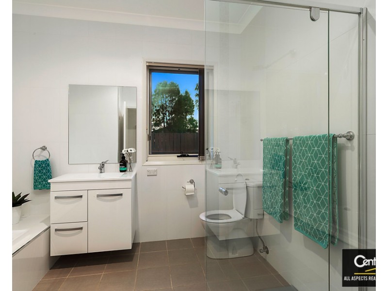 1 Pebble Crescent, The Ponds NSW 2769