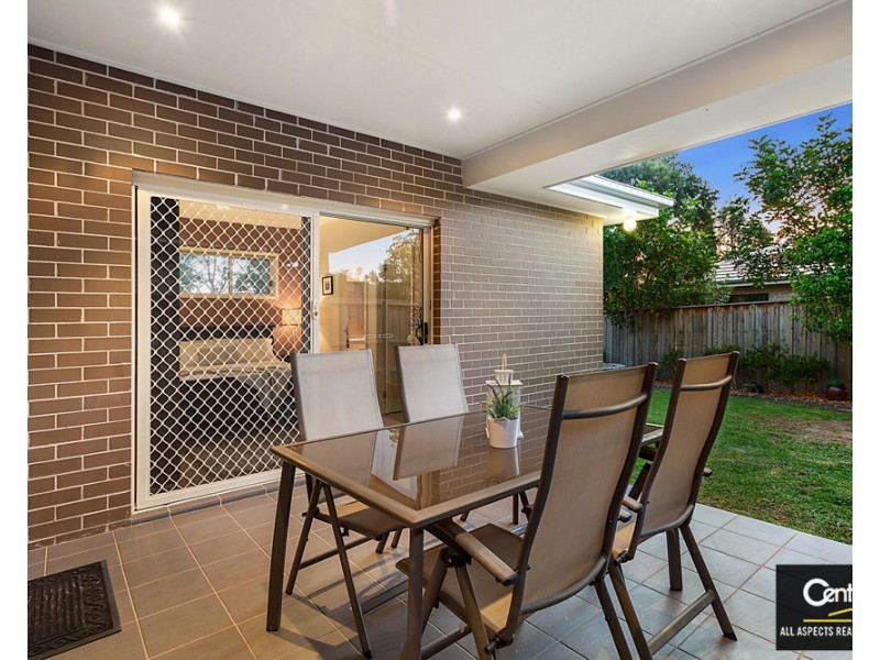 1 Pebble Crescent, The Ponds NSW 2769