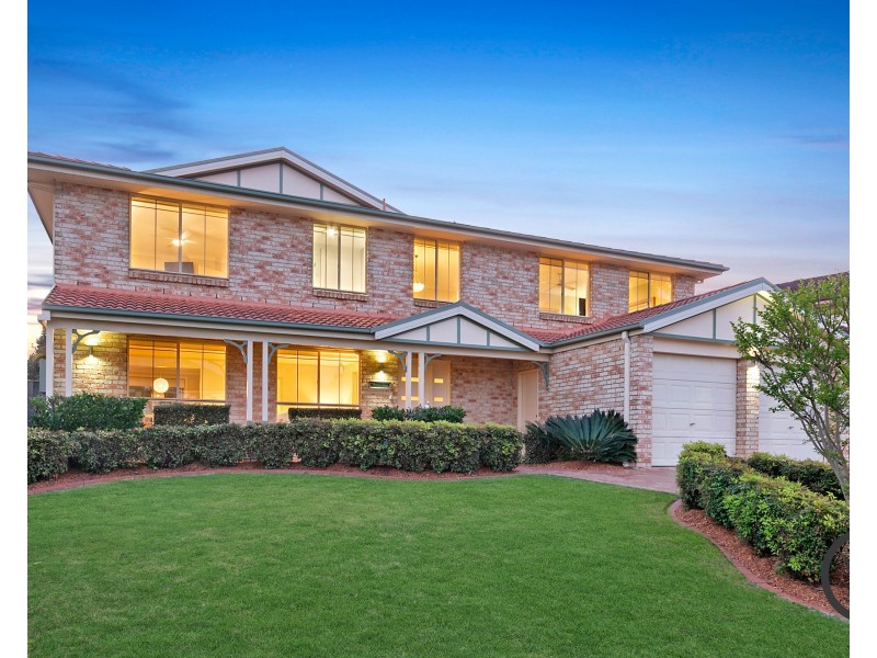 8 Eugenes Glen, Beaumont Hills NSW 2155