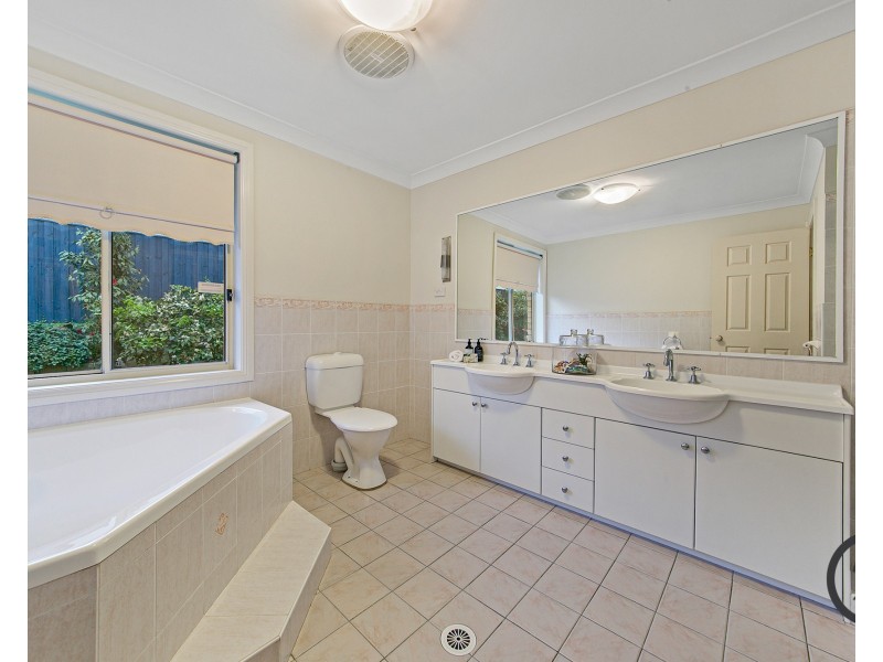 5 Lilly Pilly Place, Beaumont Hills NSW 2155