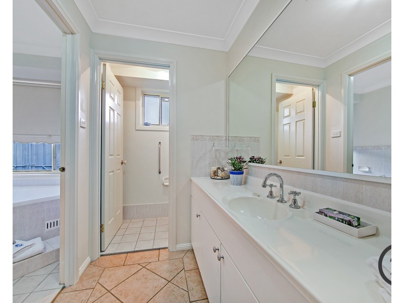 5 Lilly Pilly Place, Beaumont Hills NSW 2155