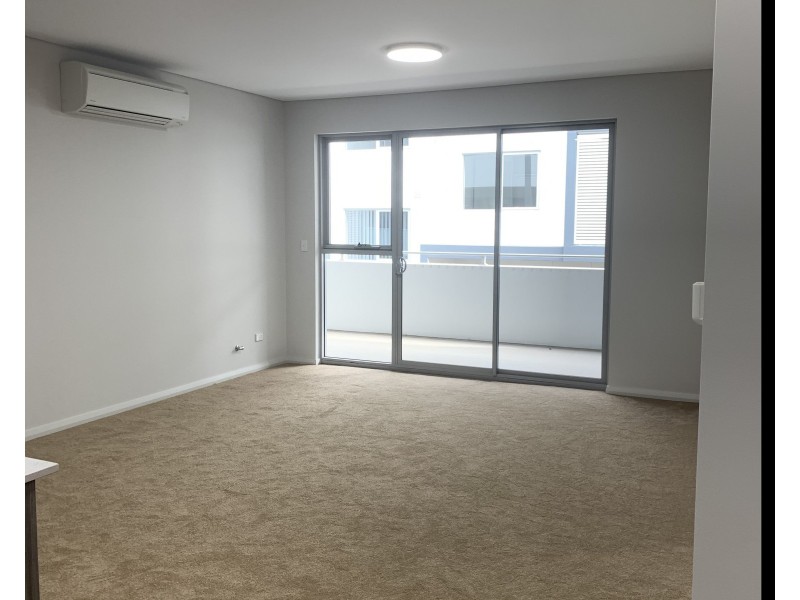 E116/828 Windsor Road, Rouse Hill NSW 2155